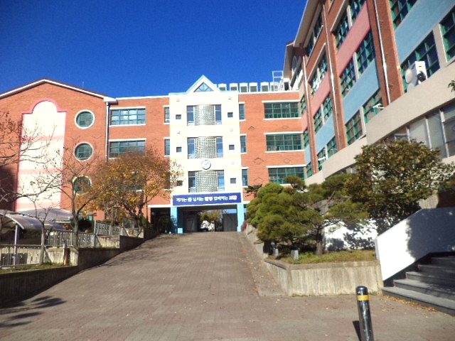 굴화초등학교 이미지