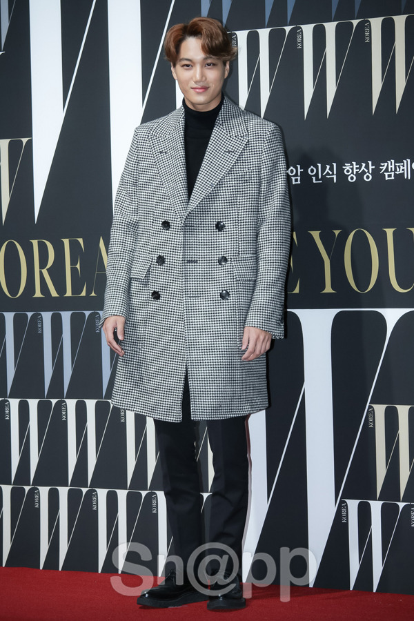 [이진욱외] W 코리아 유방암자선행사에 참석한 남자셀렙15인 수트패션.jpg | 인스티즈