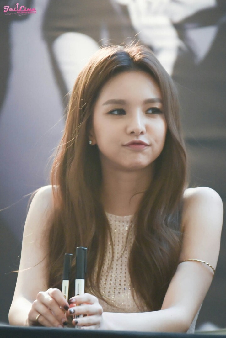 피에스타의 동안 리더 재이 | 인스티즈