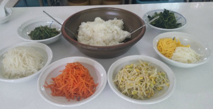 부빔밥 이미지