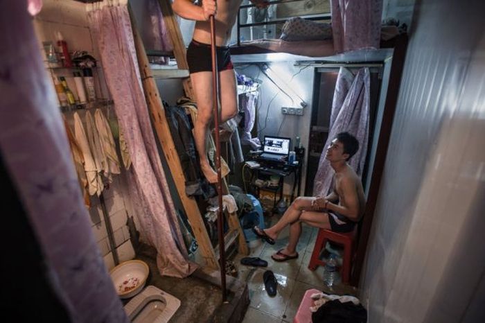 어둡고 지저분한 곳.jpg | 인스티즈