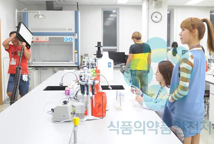 에이핑크 남주 웹드라마 촬영 중.jpg | 인스티즈