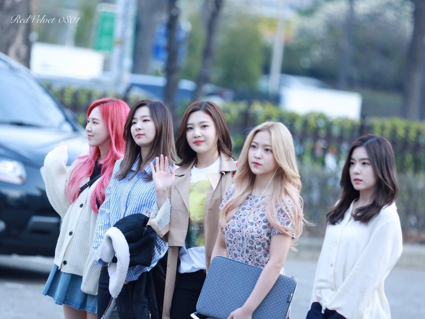 레드벨벳 데뷔 3주년 기념 사진 | 인스티즈