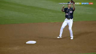 오재원(혐오주의) 수비센스.gif | 인스티즈