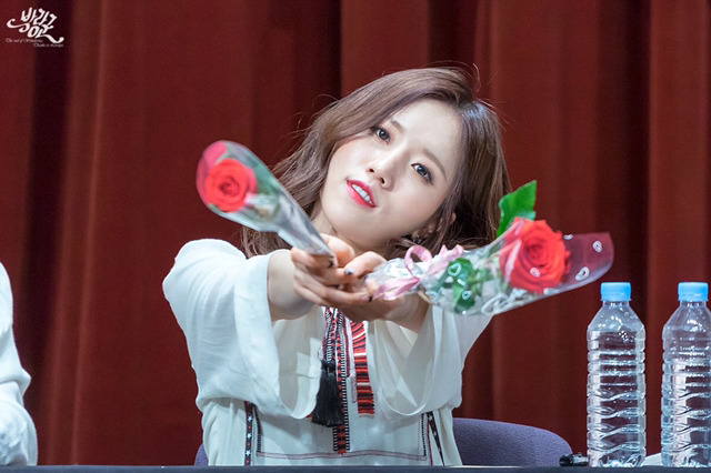 [러블리즈] 더블 1955버거 먹고 와서 명은이 | 인스티즈