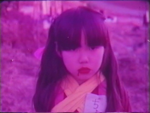 일본 특유의 음산하고 기괴한 느낌의 이미지 2 | 인스티즈