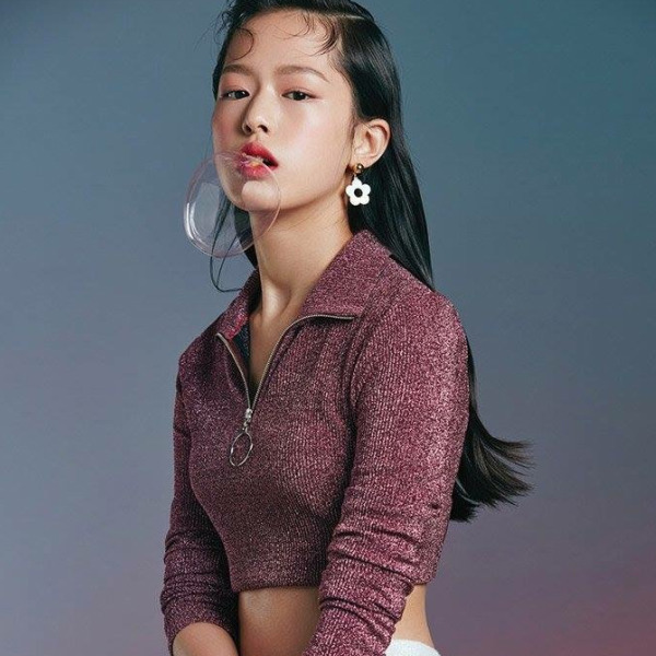 SNS에서 설리, 블랙핑크 제니 닮은걸로 화제모은 2001년생 모델 | 인스티즈