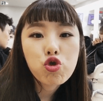 귀여운척하는 마마무 휘인ㅋ | 인스티즈