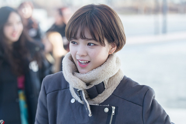점점 여성스러워지는 트와이스 정연.jpg | 인스티즈