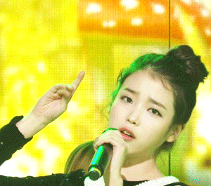 야심한 밤엔 아이유. GIF | 인스티즈