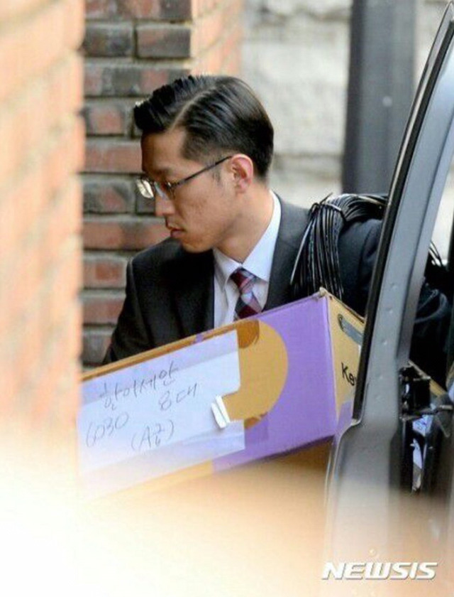 이사가면서 개인물품 말고 더 챙겨갈게 있는듯한 민간인 박씨 | 인스티즈