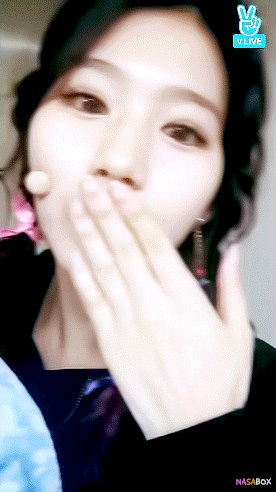 오늘자 V앱 사나.gif | 인스티즈