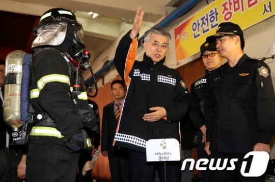 진짜 다 잘 어울리는 문재인;.jpg | 인스티즈