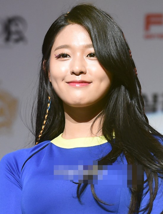 요즘 남자들사이에서 인기 최고인 여자아이돌.gif | 인스티즈