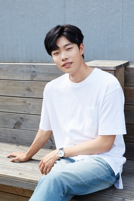 진지빨고 자신이 준열이보다 잘생겼다 생각하사람 | 인스티즈