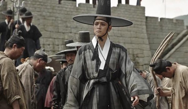 한복이 찰떡같이 어울리는 남배우 5.jpgif | 인스티즈