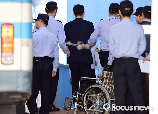 오늘자 싱글벙글 이재용.jpg | 인스티즈