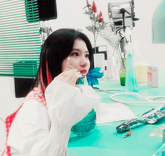 월요일에 보는 귀여운 사나.gif | 인스티즈