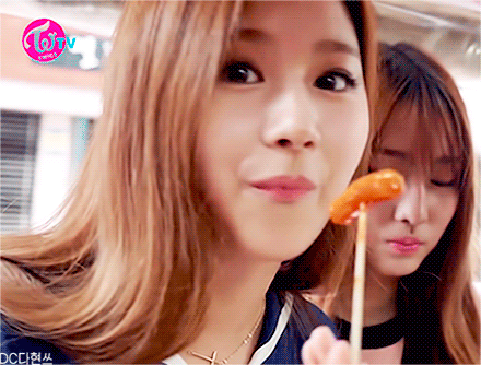 트와이스 사나 여물 씹는 모습.gif | 인스티즈