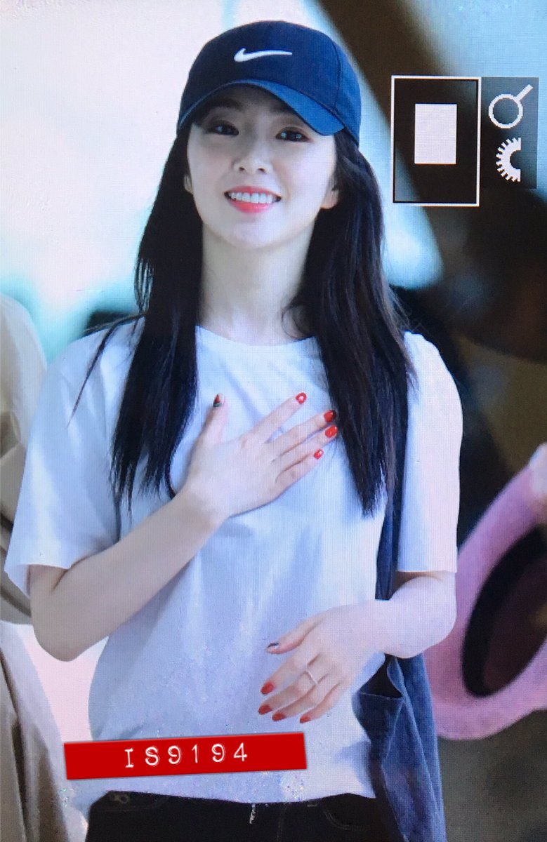 오늘자 제주도 출국하는 레드벨벳 프리뷰 (feat.컴백준비?) | 인스티즈