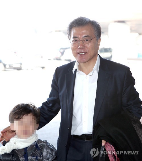 서울로 상경하는 문재인 대표.jpg | 인스티즈
