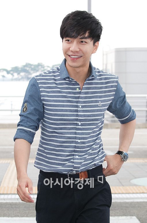 보조개 이미지