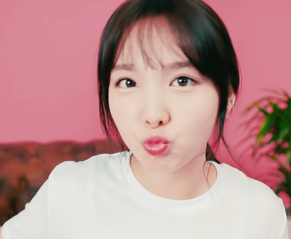 당신의 여자에게 투표하세요 | 인스티즈