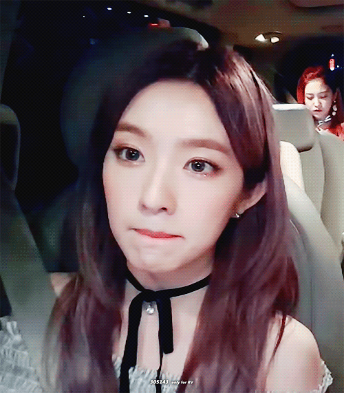 셀카 못찍는다고 소문난 아이린.JPG | 인스티즈