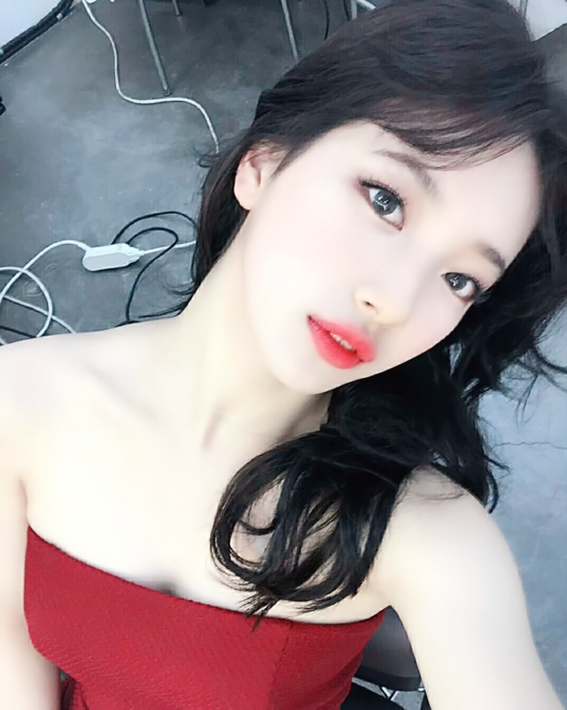 이젠 살 안빼도 될꺼같은 수지 몸매 | 인스티즈