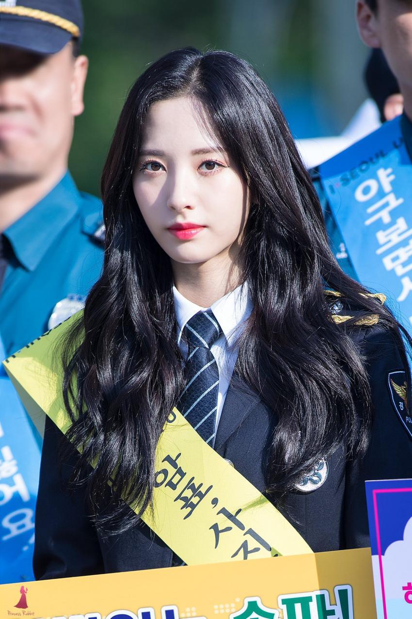 경찰복 입은 우주소녀 보나 | 인스티즈