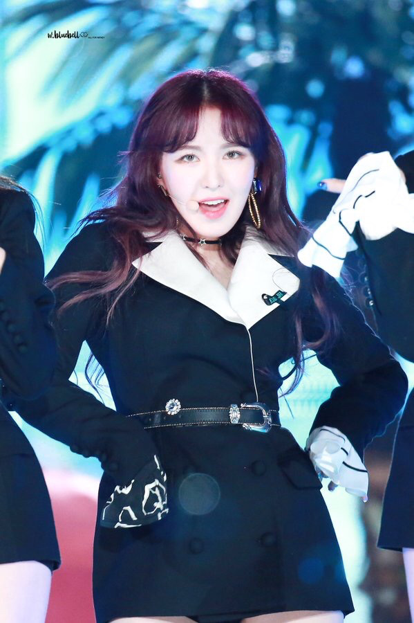 [레드벨벳] 코가 간질간질해서 웬디 | 인스티즈