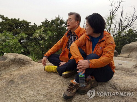 눈에서 꿀떨어지는 이니쑤기 | 인스티즈
