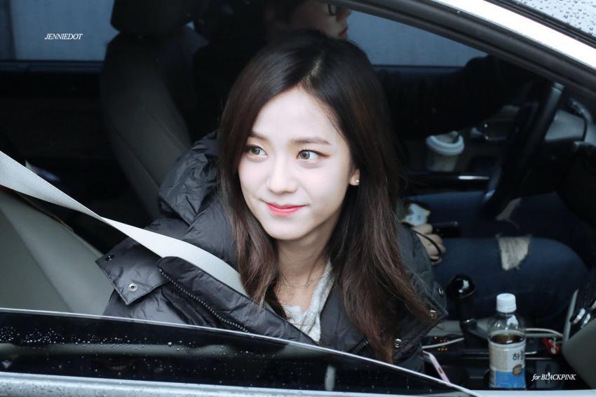 블랙핑크의 맏언니를 담당하는 지수 | 인스티즈