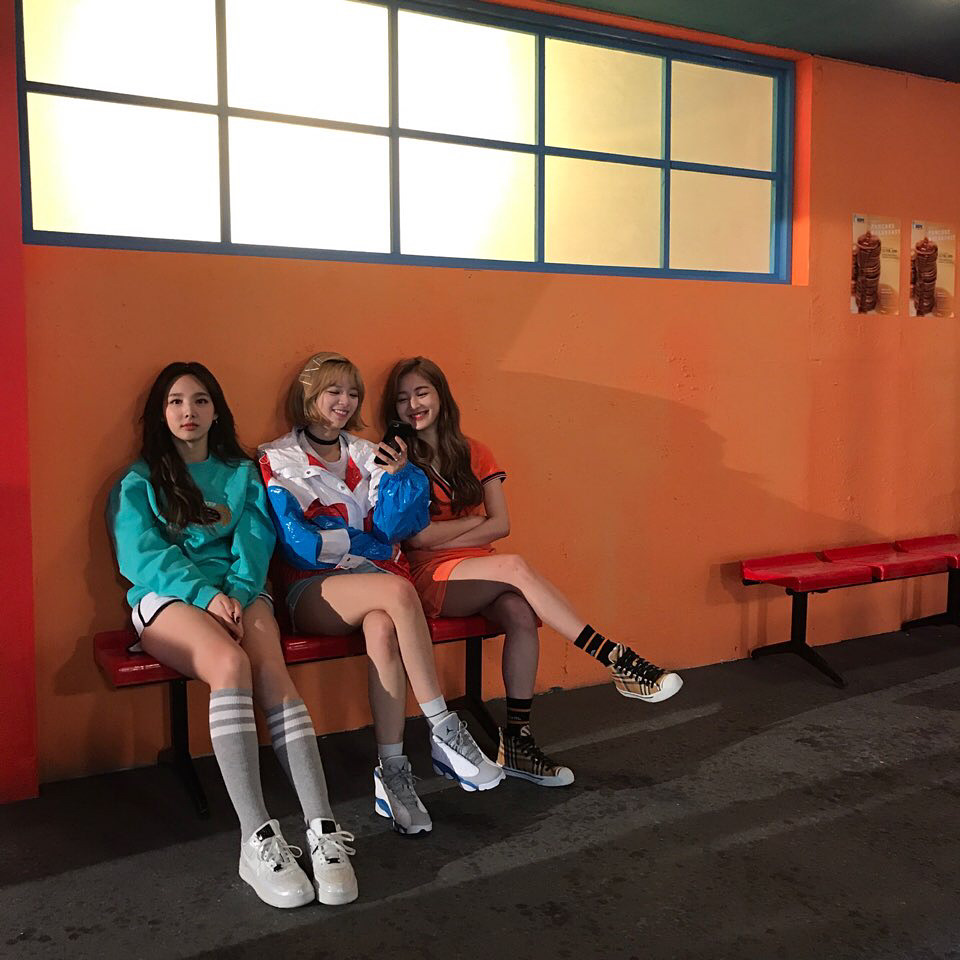 오늘 폭풍업로드한 트와이스 지효인스타그램.jpg | 인스티즈