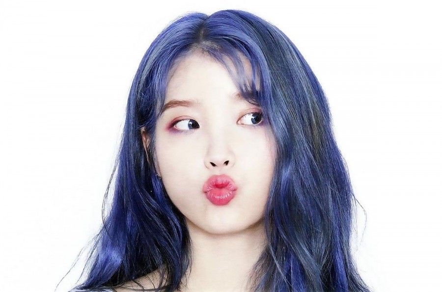 파란머리로 염색한 아이유.jpg | 인스티즈