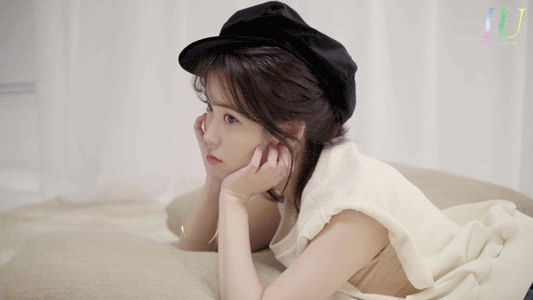 2018 캘린더 프리뷰 아이유.jpgif | 인스티즈
