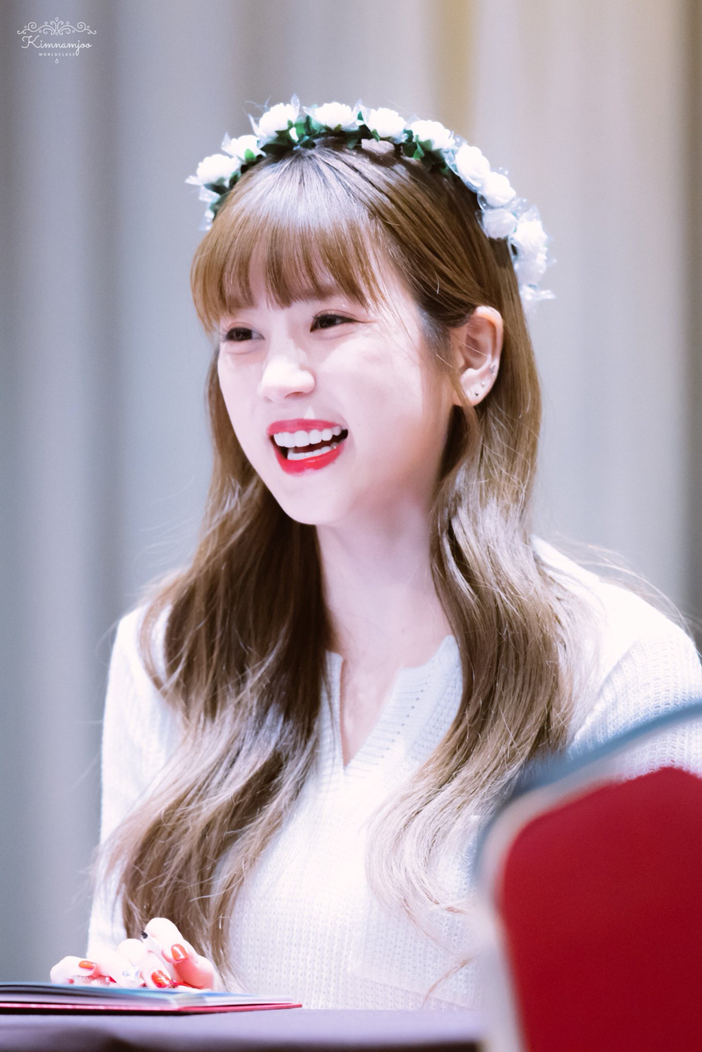 [에이핑크] 주말이라 시간이 잘 가는 것 같아서 박초롱 | 인스티즈
