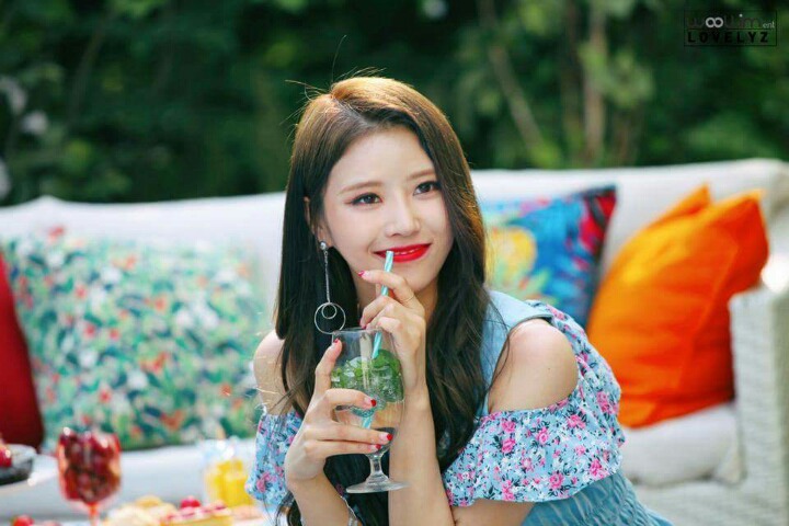 [러블리즈] 고양이들이 더위먹어서 러블리즈 | 인스티즈