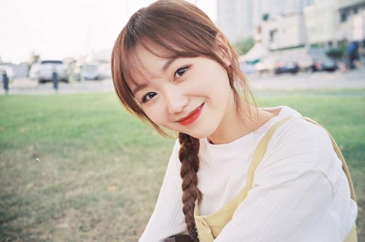 친언니가 찍어준 사진들 자랑하는 러블리즈 수정이.jpg | 인스티즈