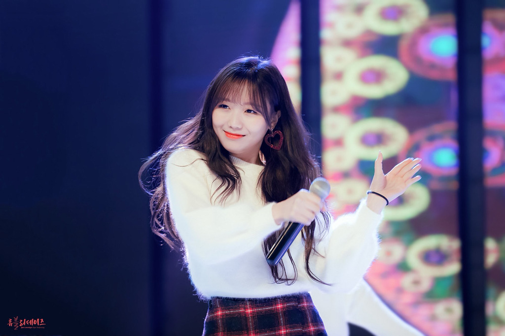 [러블리즈] 카페 명함을 선물 받아서 수정이 | 인스티즈