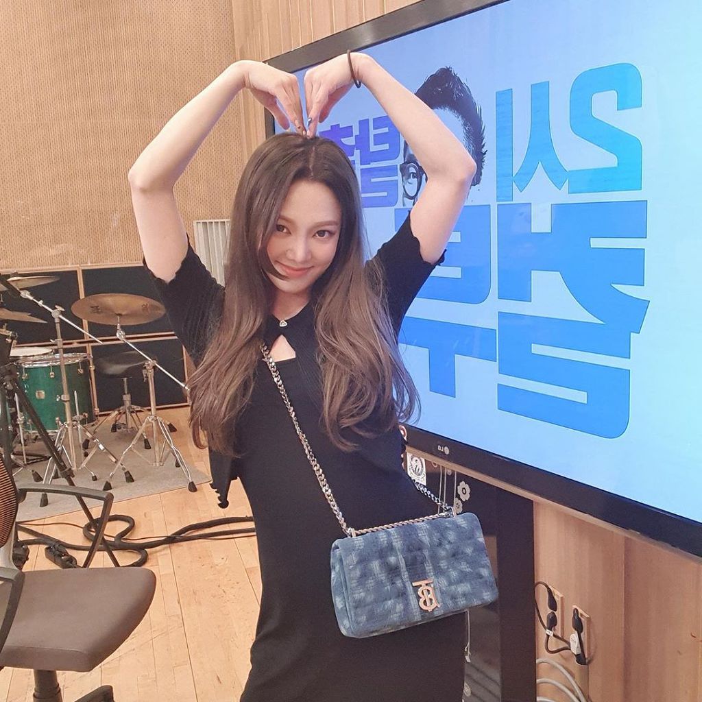 99362E355F22DF4D2D3BEB