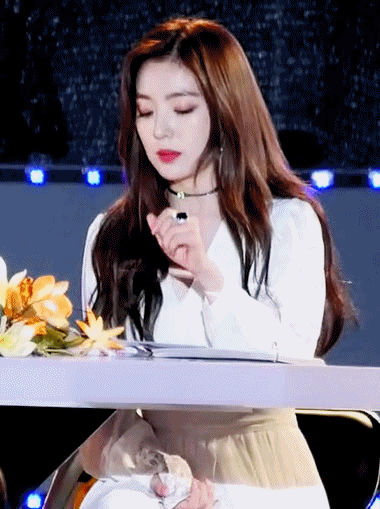 손이 시려운 아이린.gif | 인스티즈