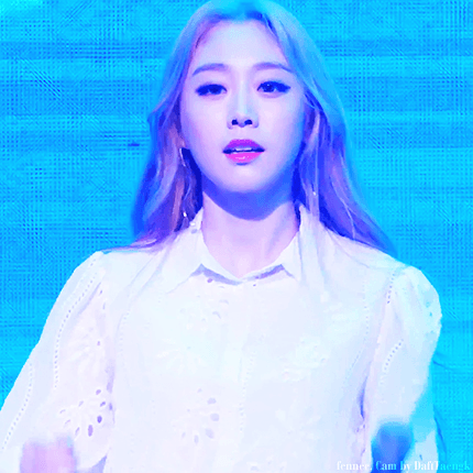 [러블리즈] 같이 여행가기로 한 형에게 일이 생겨서 여행이 취소되서 지수 | 인스티즈