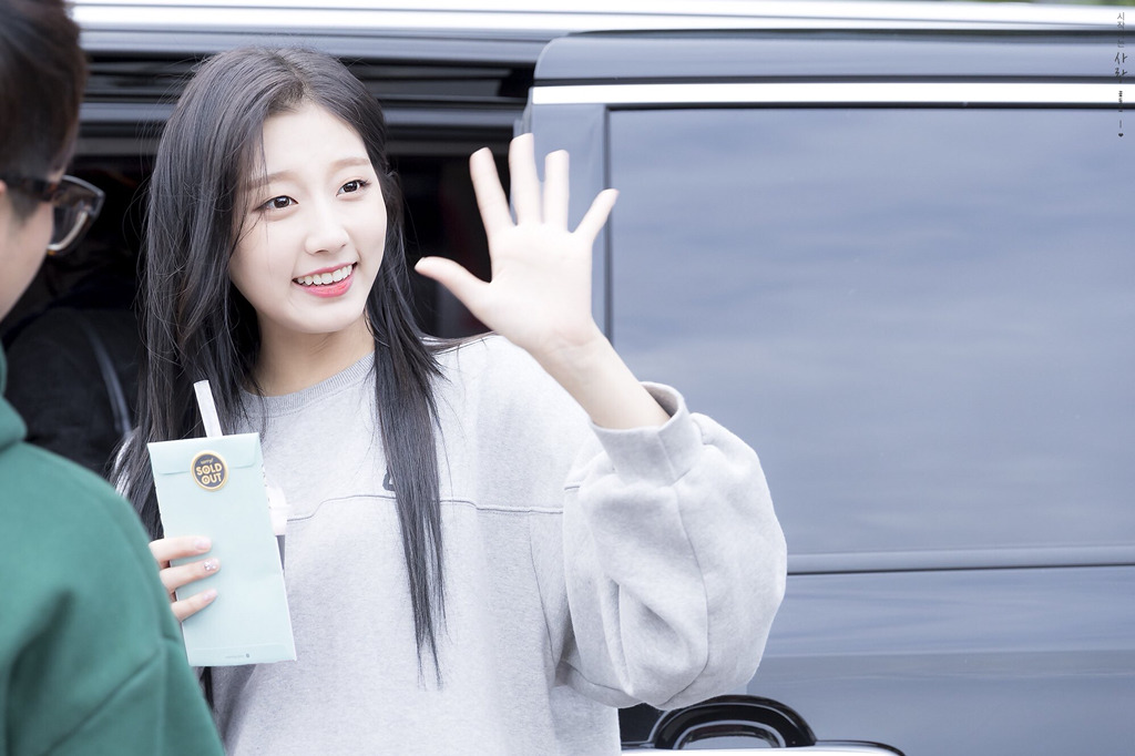 [러블리즈] 여사친에게 연락이와서 예인이 | 인스티즈