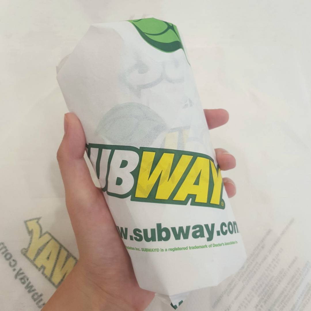 각각 한끼로 배찬다 vs 부족하다 | 인스티즈