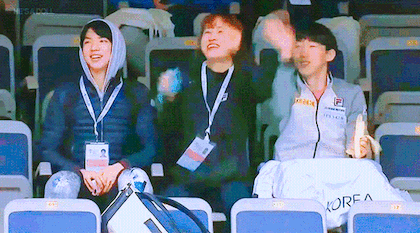 전광판에 잡힌 동료가 부끄러움ㅋㅋㅋㅋㅋㅋㅋㅋ.gif | 인스티즈
