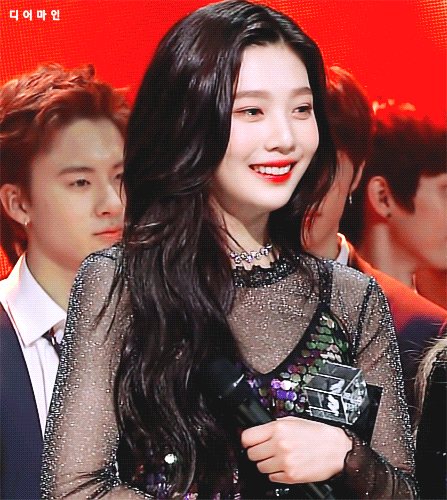 오늘자 인기가요 포니테일 레드벨벳 조이.gif | 인스티즈