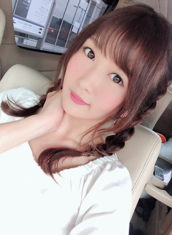 피부 깨끗하고 허리 잘 사용하시는 배우 | 인스티즈