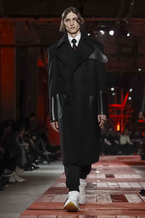 2018 F/W 알렉산더맥퀸 맨즈웨어 컬렉션 | 인스티즈