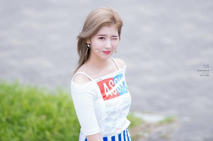 트와이스 사나 윙크짤 | 인스티즈